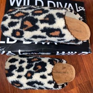 Leopard and black faux fur slides